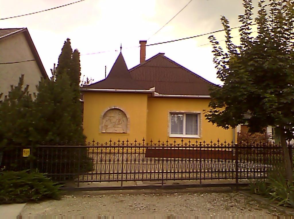 Appartement Apartman Sas 6 à Hajdúszoboszló Extérieur photo